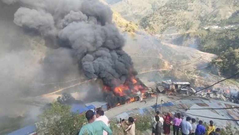 बाजुरामा आगालागी पिडितलाई राहतउपलब्ध गराउन सरकारसँग माग