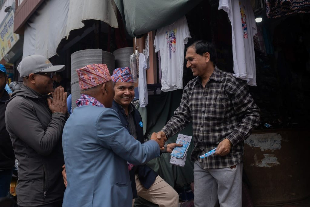 रास्वपाको घरदैलो अभियान तीव्र, वैकल्पिक शक्तिलाई अवसर दिनुपर्ने मतदाताको धारणा