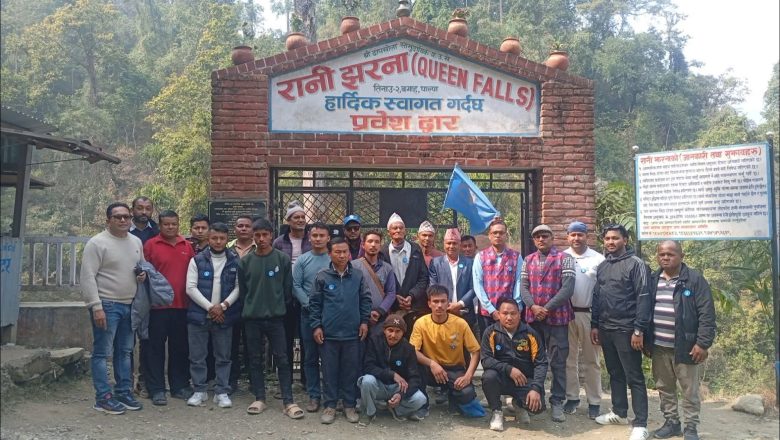 पाल्पा २ मा डा.माधव थापाको घरदैलो अभियान तीव्र, तिनाउका बासिन्दासँग प्रत्यक्ष संवाद