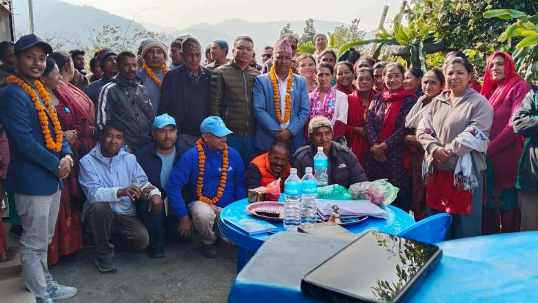 रैनादेवी छहरा-५ का सयौँ नेता–कार्यकर्ता रास्वपामा प्रवेश
